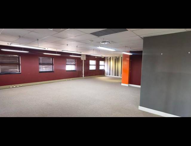 BUSINESS PROPERTY TO RENT IN TYGER VALLEY